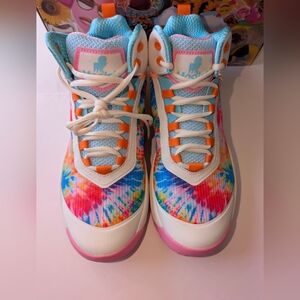 Moolah Pressbreak V2 Colorful Basketball Sneakers Youth 7 / Women's 8.5